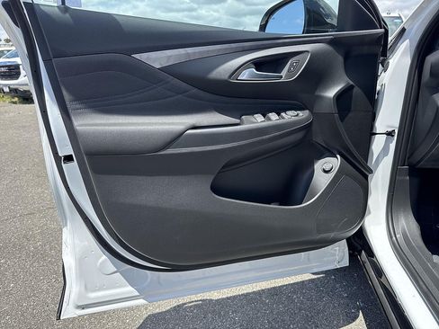 New 2026 Buick Envista Sport Touring w/ Convenience I Package FWD image 18