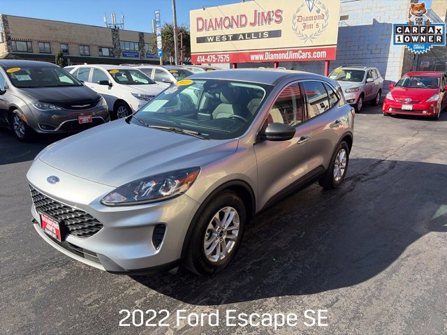 Used 2022 Ford Escape SE w/ Cold Weather Package FWD image 1