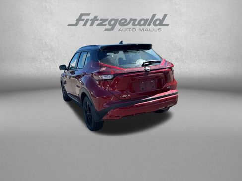 Used 2024 Nissan Kicks SR w/ SR Premium Package FWD image 6