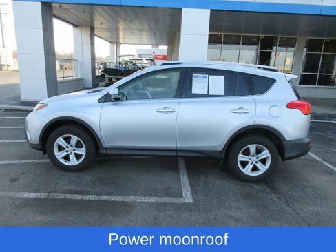 Used 2013 Toyota RAV4 XLE image 2