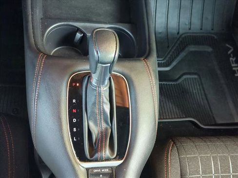 Used 2024 Honda HR-V Sport image 11