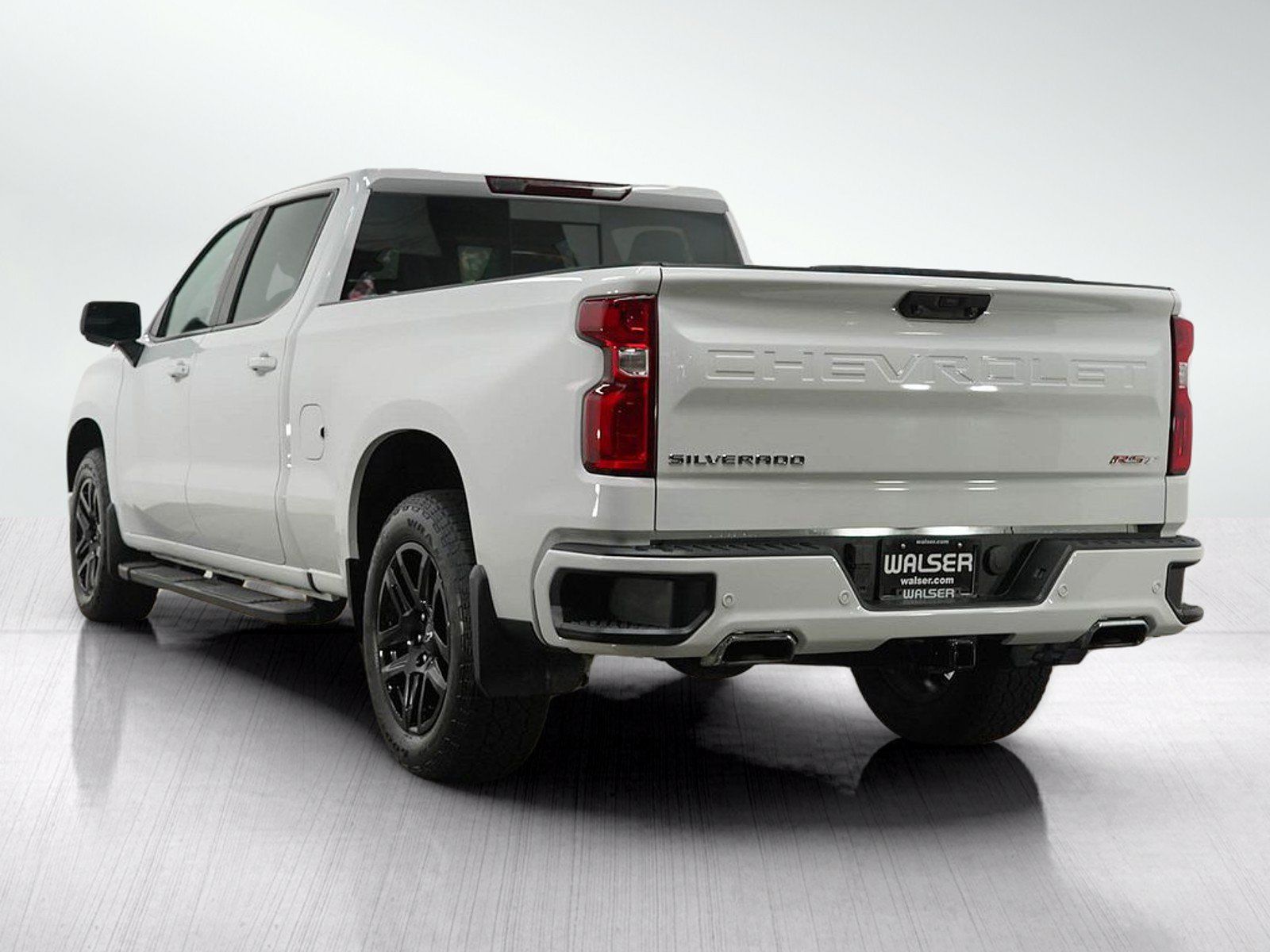 Used 2024 Chevrolet Silverado 1500 RST AWD/4WD image 3