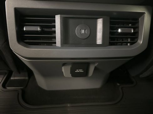 New 2026 Ford F250 XLT w/ XLT Premium Package image 27