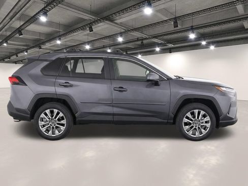 Used 2025 Toyota RAV4 XLE Premium FWD image 8
