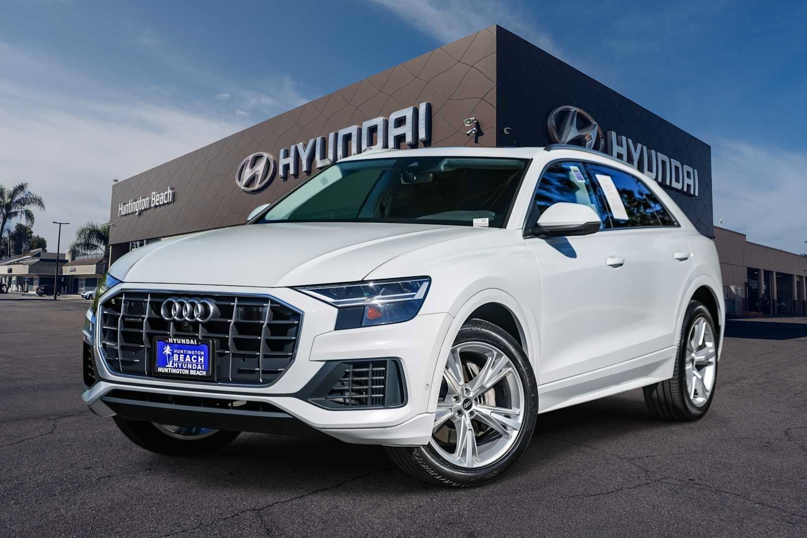 Used 2022 Audi Q8 Premium Plus AWD/4WD image 1