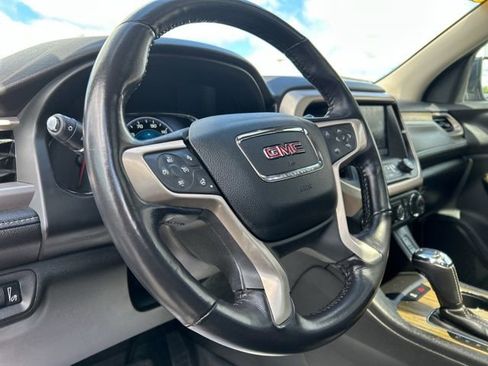 Used 2019 GMC Acadia Denali w/ Technology Package AWD/4WD image 39