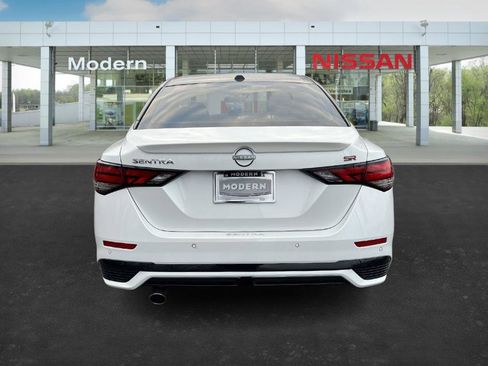 New 2025 Nissan Sentra SR image 4