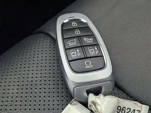 Certified 2022 Hyundai Santa Fe Limited image 30