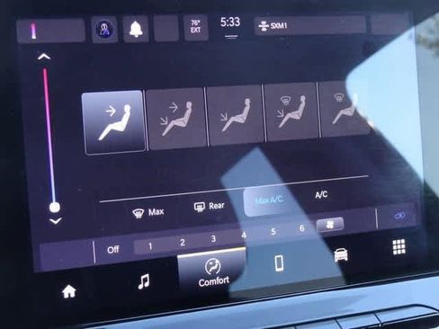 Used 2024 Jeep Compass Latitude image 28