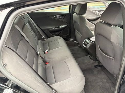 Used 2021 Chevrolet Malibu LT FWD image 32