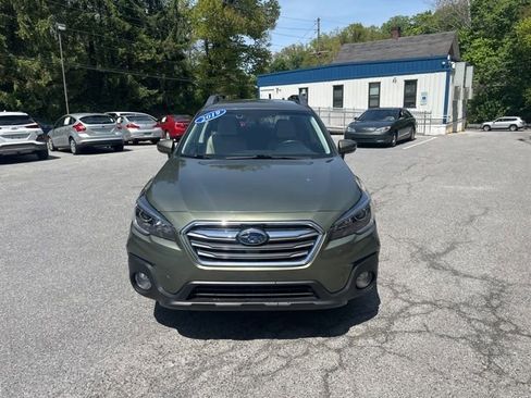 Used 2019 Subaru Outback 2.5i Premium AWD/4WD image 2