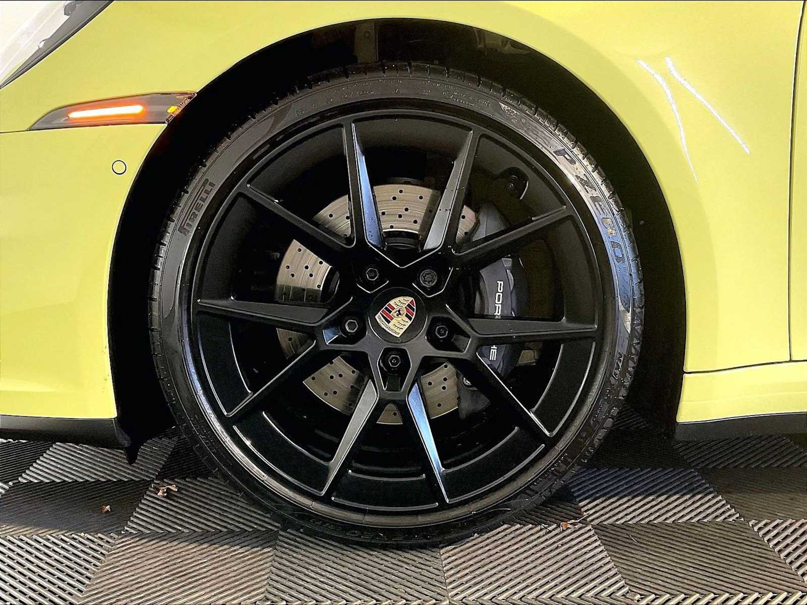 Certified 2025 Porsche 911 Carrera RWD image 11