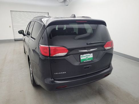 Used 2021 Chrysler Voyager Lxi FWD image 6