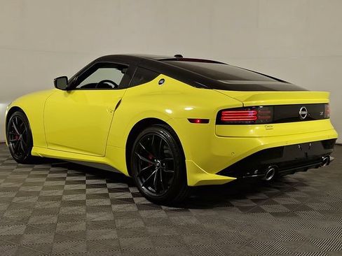 Used 2024 Nissan Z Performance w/ Floor Mat Package RWD image 7