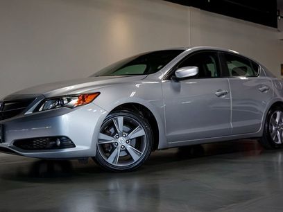 Used 2013 Acura ILX w/ Premium Package