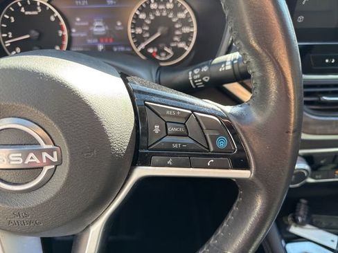 Used 2024 Nissan Altima 2.5 SV w/ SV Premium Package image 17