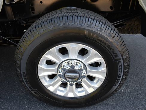 Used 2022 Ford F250 XL w/ STX Appearance Package AWD/4WD image 46
