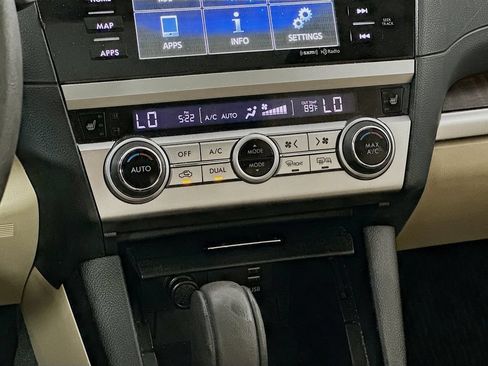 Used 2015 Subaru Outback 2.5i Limited AWD/4WD image 14