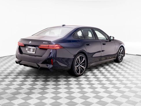 Used 2024 BMW 530i xDrive w/ M Sport Package AWD/4WD image 5