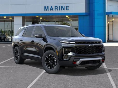 New 2026 Chevrolet Traverse Z71 w/ Enhanced Driving Package image 7