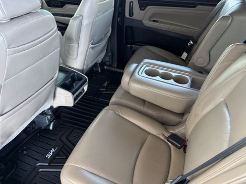 Used 2021 Honda Odyssey Touring image 12