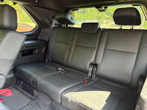 Used 2024 Toyota Sequoia Platinum AWD/4WD image 17