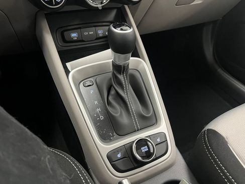 New 2026 Hyundai Venue SEL FWD image 30