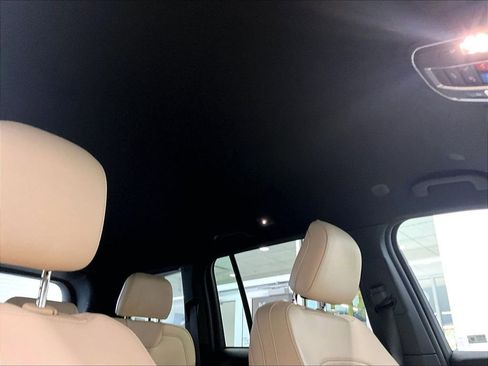 Used 2024 Jeep Grand Cherokee Limited AWD/4WD image 22