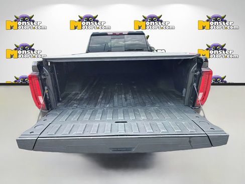 Used 2022 GMC Sierra 2500 Denali w/ Denali Black Diamond Edition AWD/4WD image 31