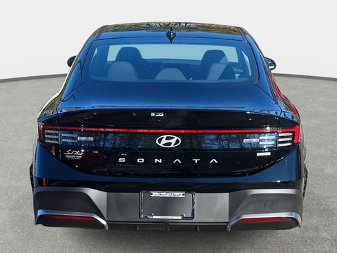 New 2026 Hyundai Sonata Blue FWD image 6