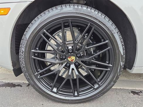 Used 2023 Porsche Macan GTS image 24