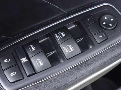 Used 2016 Dodge Charger SXT w/ Plus Group image 28