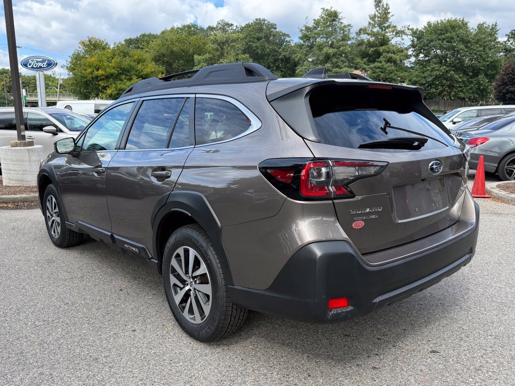 Certified 2024 Subaru Outback Premium AWD/4WD image 6