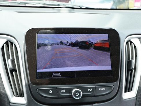Used 2024 Chevrolet Malibu LT FWD image 18