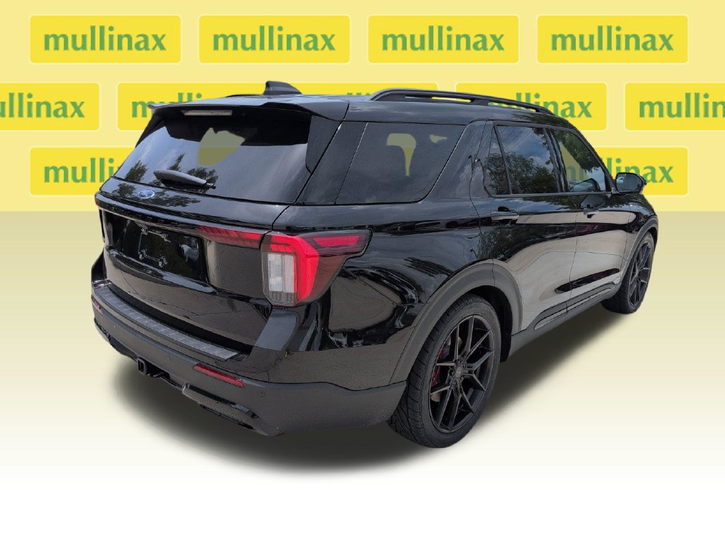 New 2026 Ford Explorer ST-Line w/ ST-Line Street Pack RWD image 6