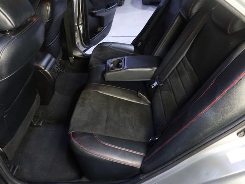 Used 2015 Toyota Camry XSE image 17