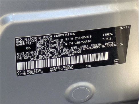 Used 2017 Toyota RAV4 Limited image 23