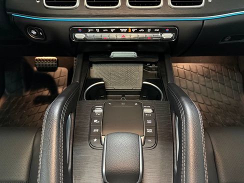 Used 2023 Mercedes-Benz GLS 450 4MATIC image 14