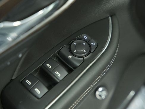 Used 2023 Buick Envision Avenir AWD/4WD image 37
