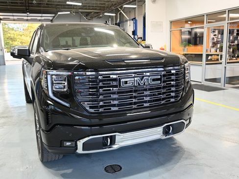 New 2026 GMC Sierra 1500 Denali Ultimate image 3