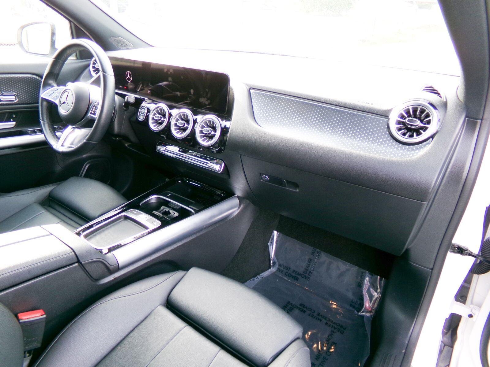 Used 2025 Mercedes-Benz GLA 250 image 16