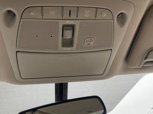 Used 2018 Nissan Murano Platinum w/ Cargo Package image 37