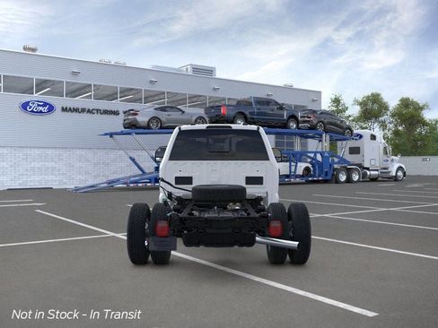 New 2026 Ford F350 4x4 Crew Cab DRW Super Duty image 6
