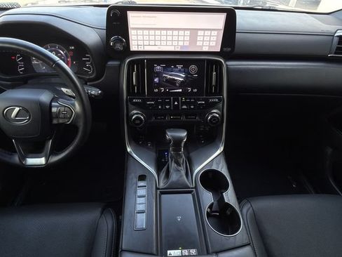 Used 2023 Lexus LX 600 4WD w/ Appearance Package image 18