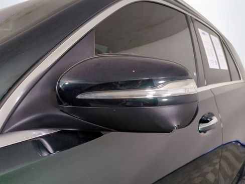 Used 2024 Mercedes-Benz GLE 350 4MATIC w/ Driver Assistance Package image 12