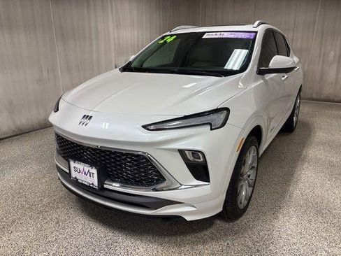 Used 2024 Buick Encore GX Avenir w/ Avenir Technology Package AWD/4WD image 7