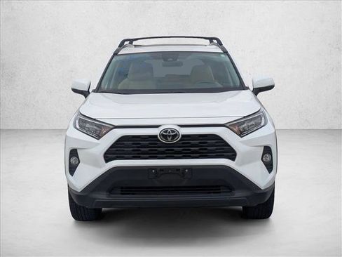 Used 2019 Toyota RAV4 XLE Premium image 2