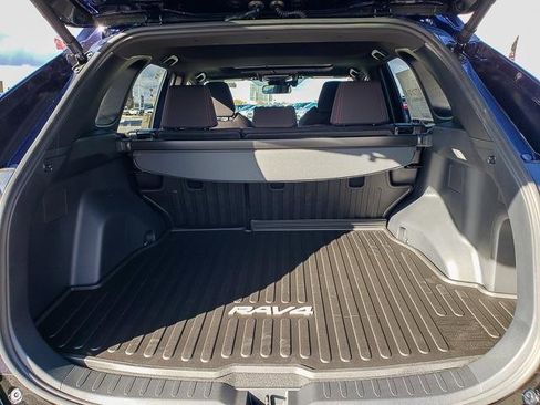 New 2025 Toyota RAV4 SE image 19