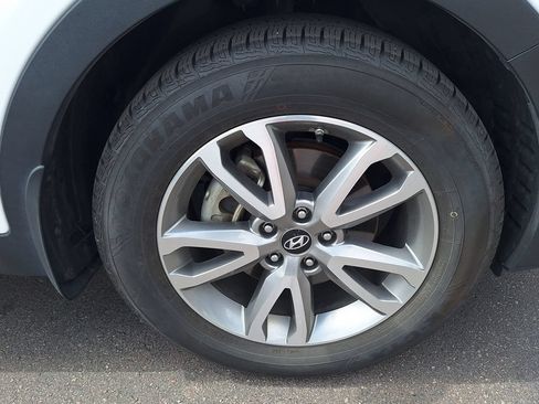 Used 2014 Hyundai Santa Fe Sport 2.0T AWD/4WD image 31