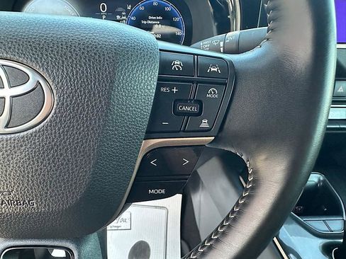 Certified 2025 Toyota Crown AWD/4WD image 20